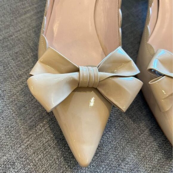 KATE SPADE bow pumps with cut out border. Nude. Low heel. Size 8.5. Gorgeous!! - Picture 3 of 9